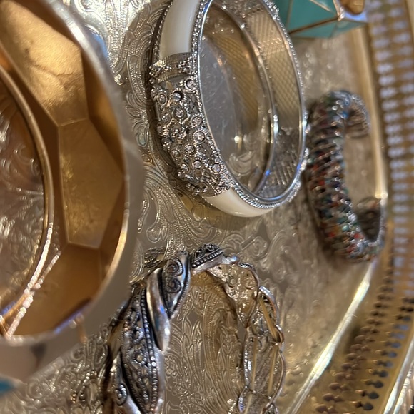 Beautiful bracelets - Picture 3 of 4